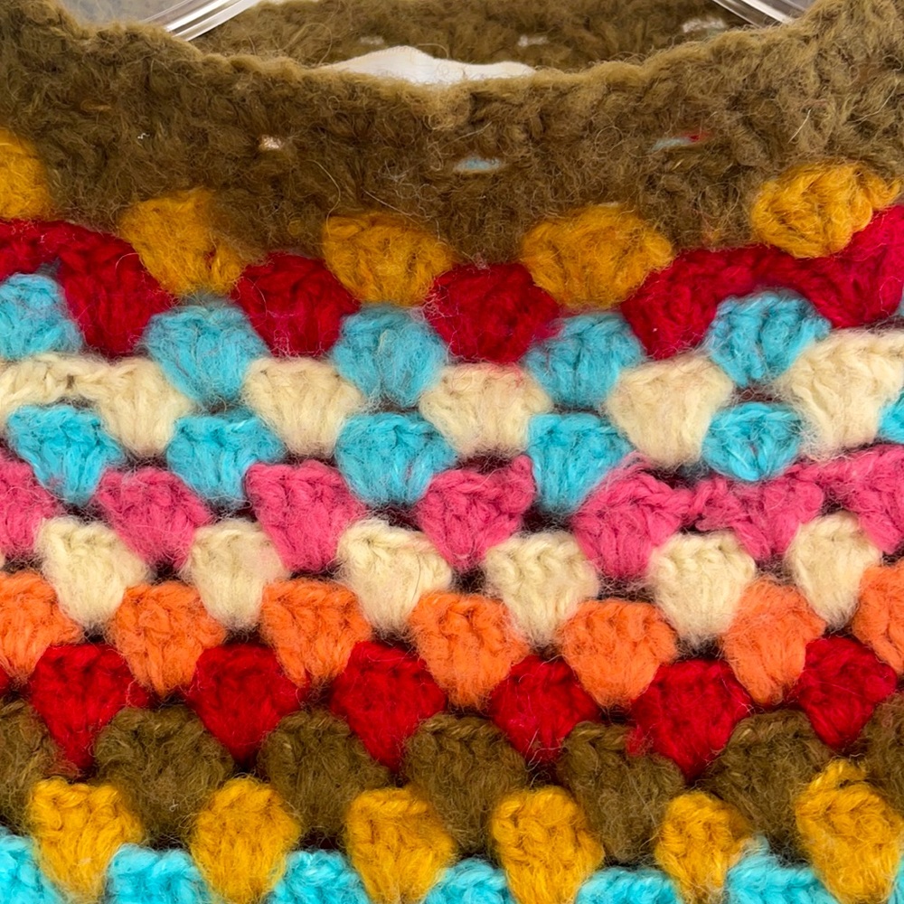 Super cool and colorful Relais Knitwear Sweater Size Small